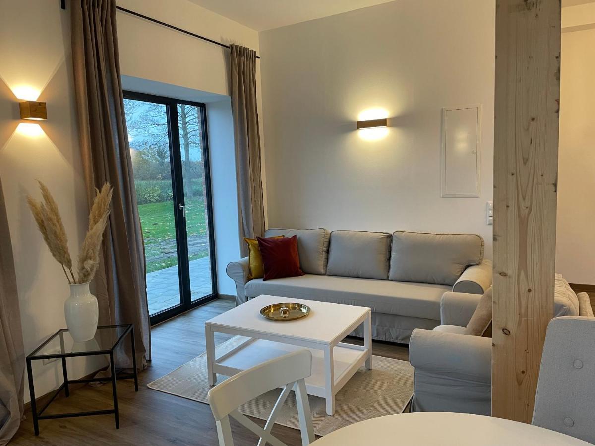 Ferienwohnung 3 Am Herrenhaus Ahrensboek Ahrensbok Exteriör bild